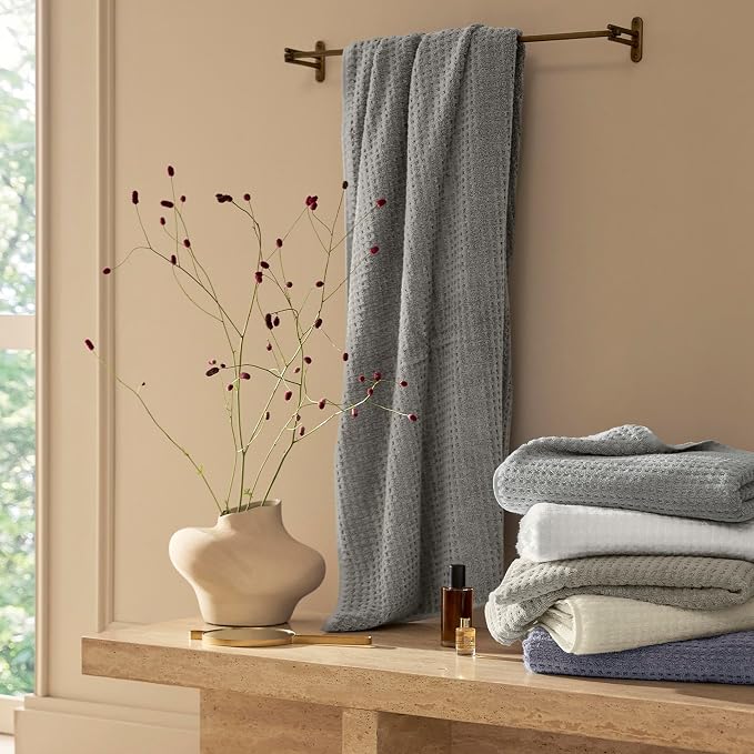 BOLL & BRANCH Turkish Waffle Bath Towel - Stone - 100% Organic Turkish Cotton - Lightweight Soft Absorbent Quick Dry Luxury Spa Bath Towel with Waffle Weave Texture - Premium Feel