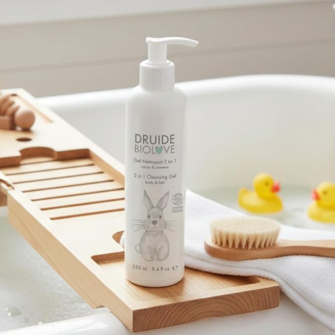 2-in-1 Cleansing Gel Body Hair Care ,organic Baby Shampoo Clean Care & Wash, Sulfate-Free, For Children Prone to Eczema, 250 ml (8.4 oz Size Chamomile,Orange Star Anise Made in Canada