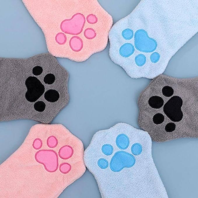 Quick Drying Pet Glove Towel with Hanging Grip Ideal for Dog Bath Comfort Easy and Water Absorption
