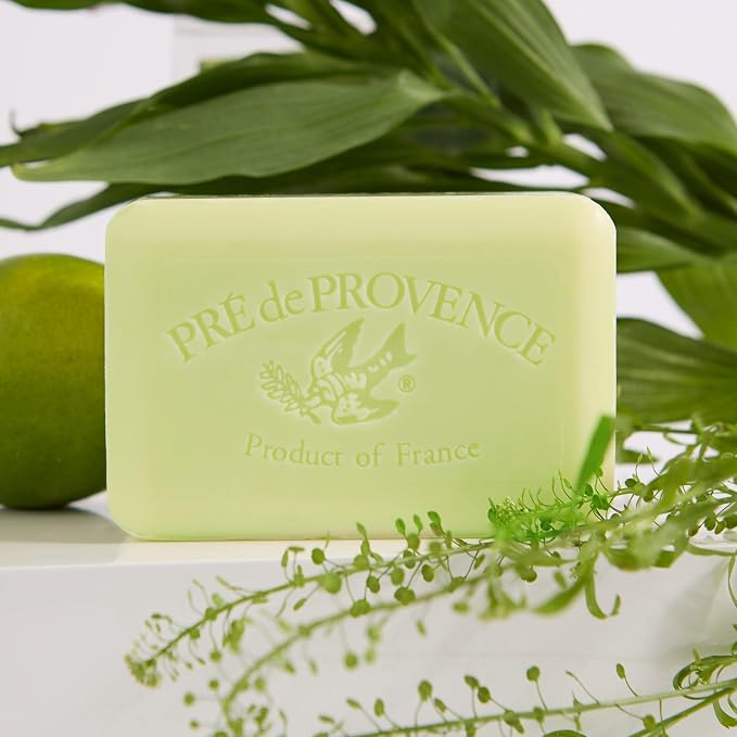 Pre de Provence Artisanal Soap Bar, Enriched with Organic Shea Butter, Natural French Skincare, Quad Milled for Rich Smooth Lather, 8.8 Ounce, Linden