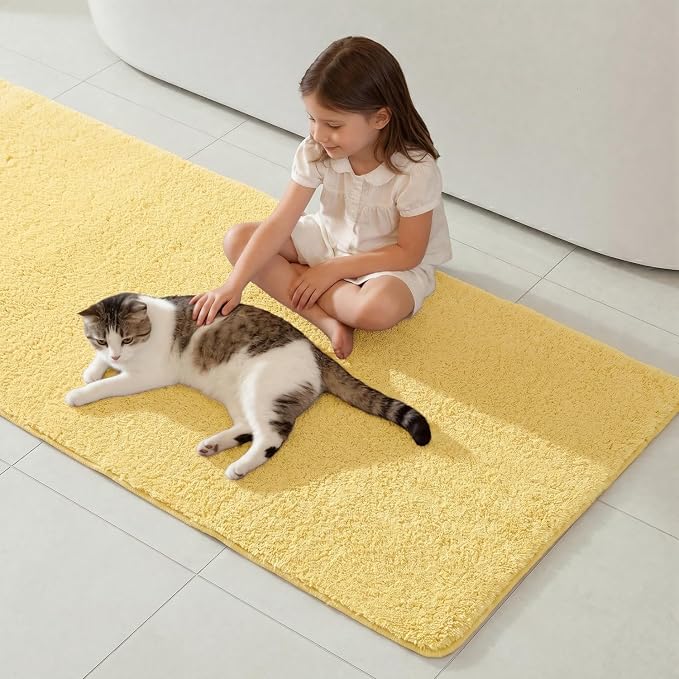 TYUU Yellow Bathroom Rugs, Ultra Soft Bath Rugs Non Slip Washable, Super Absorbent Quick Dry Bath Mat with Rubber Backing for Bathroom Floor, Shower, or Sink, Yellow 20" x 30"
