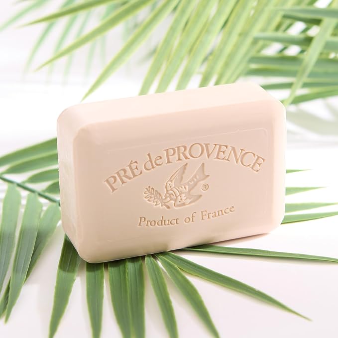 Pre de Provence Artisanal Soap Bar, Enriched with Organic Shea Butter, Natural French Skincare, Quad Milled for Rich Smooth Lather, 8.8 Ounce, Coconut