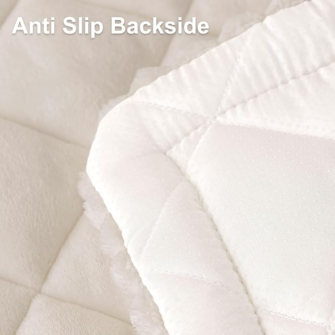 Smiry Couch Cover for Dogs, Non Slip Washable Pet Sofa Protector for Large Dogs, Cats, Fuzzy Plush Sofa Covers for 3 Cushion Couch, Against Fur, Dirt & Scratch Resistant, White, 35.4"×82.7"