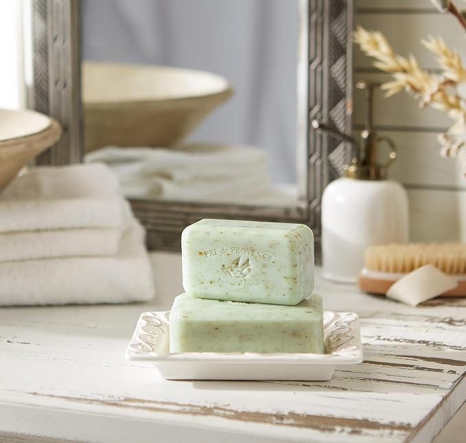 Pre de Provence Artisanal Soap Bar, Enriched with Organic Shea Butter, Natural French Skincare, Quad Milled for Rich Smooth Lather, 8.8 Ounce, Rosemary Mint