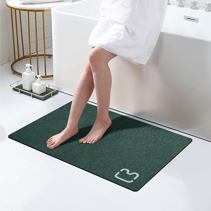 RUERYA Bath Mat Rugs - Bath Mats for Bathroom Non Slip Absorbent Quick Dry Rubber Backed Thin Bath Rug - Bathroom Floor Mat Bathmat Stain Resistant Easy Care, Machine Washable 17"x32", Dark Green