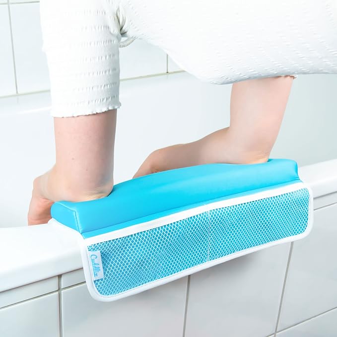 Cuddlix Baby Kneeler and Elbow Rest Pad Set for Baby Bathing Parents, Extra Thick Soft Mat with Organizer Pockets - Painless Kneeling Quick Drying Non-Slip for Newborn, Baby Blue
