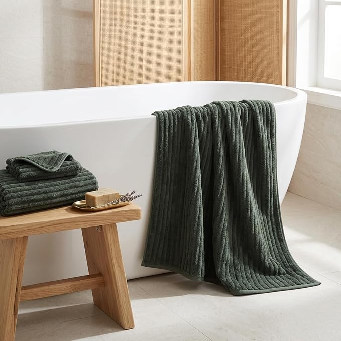 3 Piece Bath Towel Set, 40"x80" Bath Sheets,Olive Green | 1Bath towels 1Hand towels 1Washcloths，Microfibers，Extra-large size，Big and Tall users，Quick dry，Highly Absorbent
