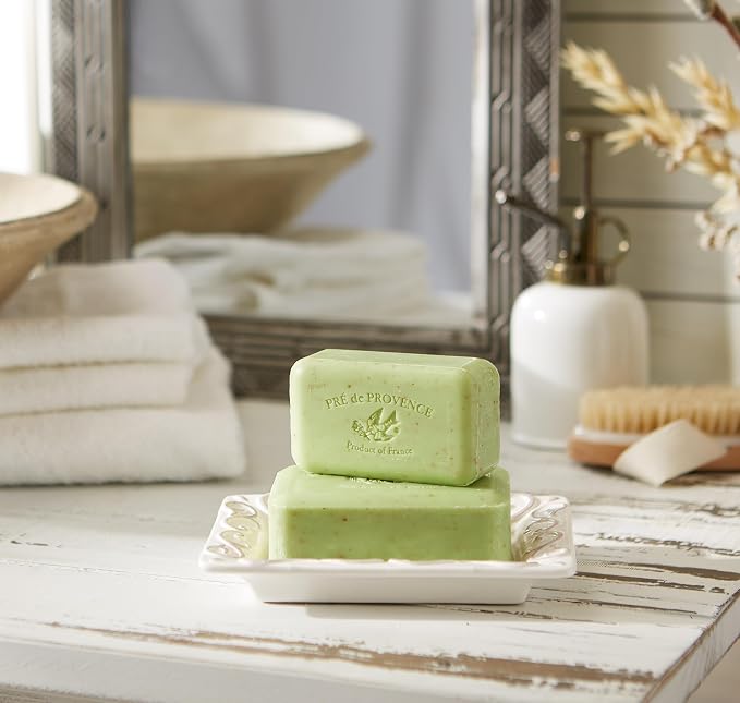 Pre de Provence Artisanal Soap Bar, Enriched with Organic Shea Butter, Natural French Skincare, Quad Milled for Rich Smooth Lather, 8.8 Ounce, Lime Zest