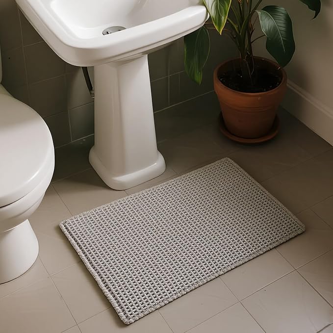 Triohero Waffle Bath Mat, Boho Bathroom Rugs Non Slip Washable, Ultra Soft Super Absorbent Quick Dry Farmhouse Bathroom Decor, 24" x 48", Light Grey