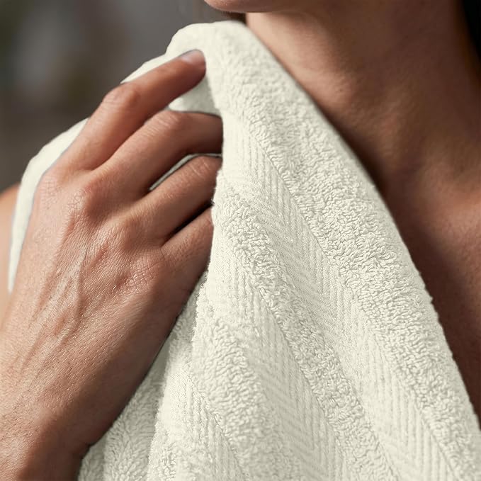 RIVERSIDE Pack of 2 Extra Large Bath Sheets 35 x 70 Inches, 100% Ring Spun Cotton, Hotel Quality, Oversized Bath Towels, Super Soft, Highly Absorbent & Quicker to Dry, Cannoli Cream