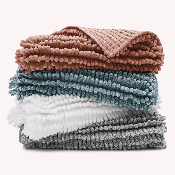 FRESHMINT Chenille Bathroom Rugs Mat 32"x20", Non-Slip Bath Mat for Bathroom Floor & Bathtub, Washable Shower Shag Bath Rugs, Soft Fluffy Thick Water Absorbent Microfiber Shower Mat, Aqua & White