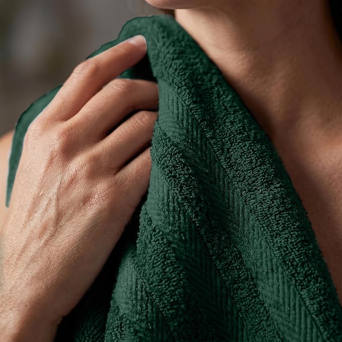 RIVERSIDE Pack of 2 Extra Large Bath Sheets 35 x 70 Inches, 100% Ring Spun Cotton, Hotel Quality, Oversized Bath Towels for Adults, Soft, Highly Absorbent & Quicker to Dry, Hunter Green