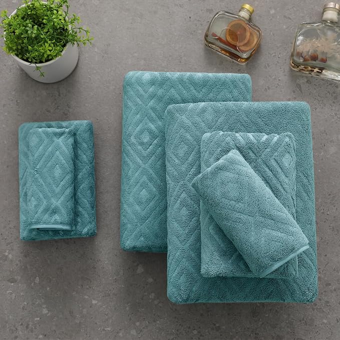Smuge 18-Piece Bath Towel Set, Include 6 Bath Towel Sheets, 6 Hand Towels and 6 Washcloths - Highly Absorbent Quick Dry 100% Microfiber,Ultra Soft Bathroom Towel Set (Green Pine)