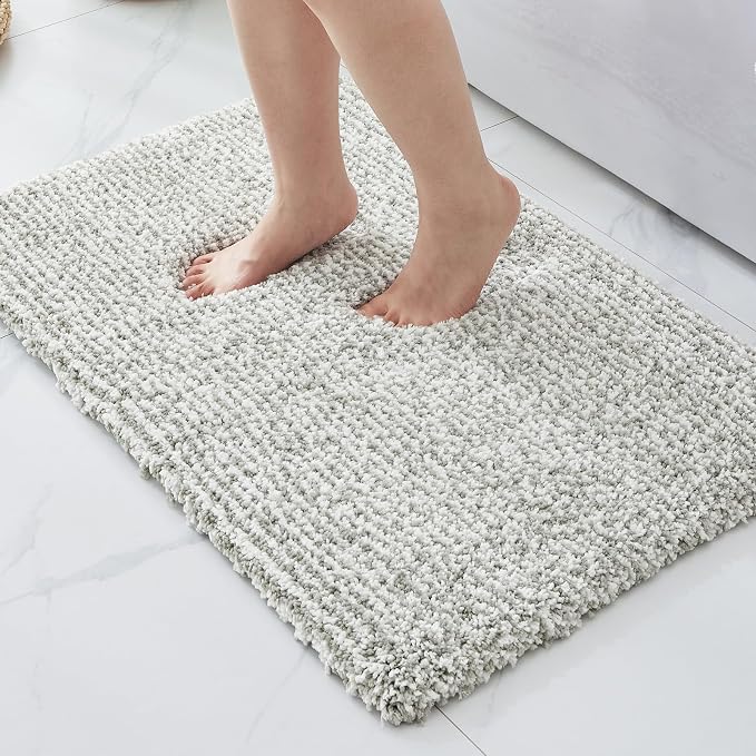ILANGO Grey and White Bathroom Rugs 24" × 17" Small Non Slip & Super Absorbent Extra Thick Soft, Washable Bath Mat for Floor, Microfiber Plush Shaggy Bath Rug with Rubber for Bathtub Shower Room Sink