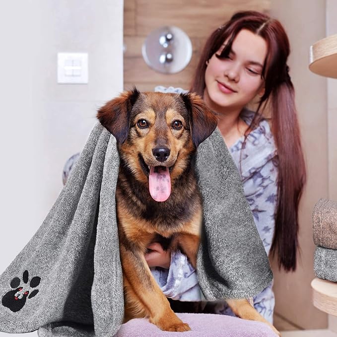 Dogvingpk Medium Dog Towel 2 Pack, Super Absorbent Soft Quick Drying Microfiber Pet Bath Towels for Medium & Small Dogs (M-36" * 28", Grey and Black)
