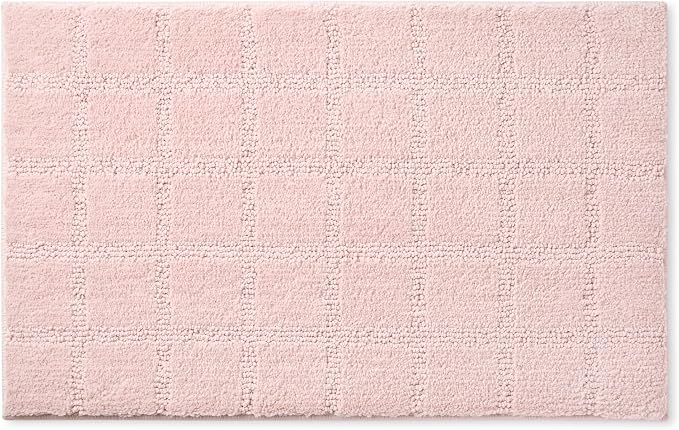 TOWN & COUNTRY EVERYDAY Ultra Plush Solid Tufted Windowpane Bath Mat, Soft and Absorbent Tufted Floor Mat, Non-Slip Backing, Machine Washable, Blush, 20"x32"