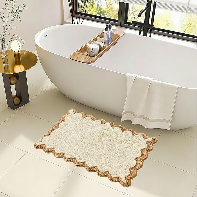 ORTIGIA Cute Beige Scalloped Bath Mat, Quick Dry Bath Rug Absorbent Soft Plush Microfiber Bathmat for Bathroom Floor Carpet for Sink Bedroom, 20x32