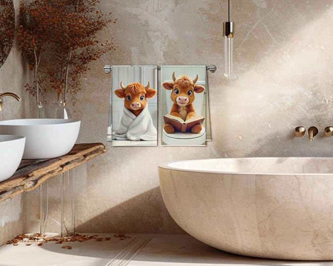 Bath Towels Set of 2, Cute Highland Cattle Dish Towel for Bathroom Spa Washroom, Western Calf Fast Drying Decorative Hand Towels, Farmhouse Housewarming Xmas Gifts for Women Mom -B22
