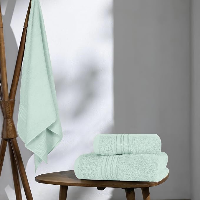 BOUTIQUO Ultra Soft 3 Pack Cotton Towel Set, Contains a Bath Towels 28x55 inch, a Hand Towels 16x24 inch & a Wash Coths 12x12 inch, Ideal Everyday use, Compact & Lightweight - Sea Green