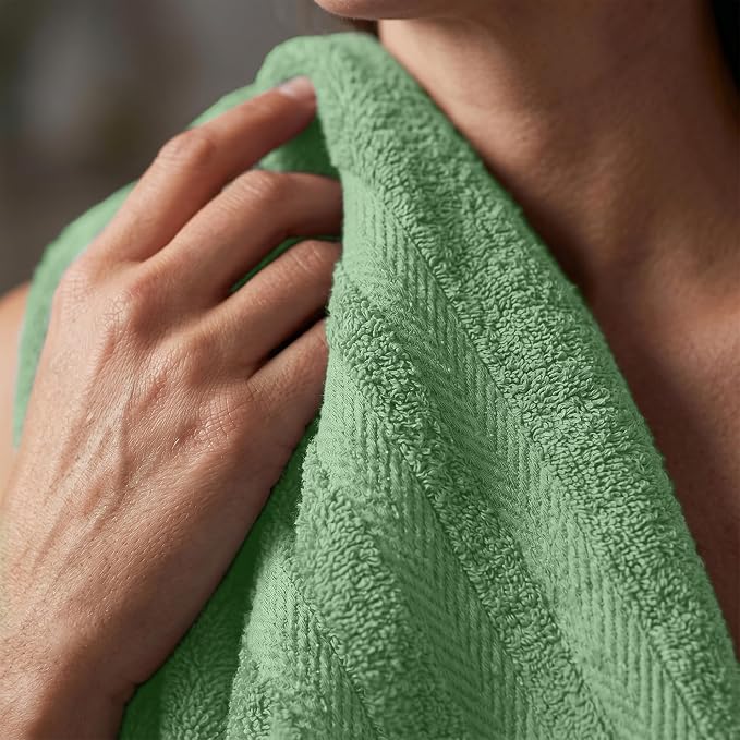 RIVERSIDE Pack of 2 Extra Large Bath Sheets 35 x 70 Inches, 100% Ring Spun Cotton, Hotel Quality, Oversized Bath Towels, Super Soft, Highly Absorbent & Quicker to Dry, Sage Green