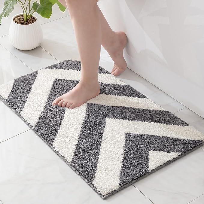 Exclusivo Mezcla Bathroom Rugs Mat 20x30, Extra Soft Non Slip Absorbent Microfiber Bath Rugs, Machine Washable Quick Dry Bath Mats for Bathroom Floor, Shower, Home Decor, Striped Grey