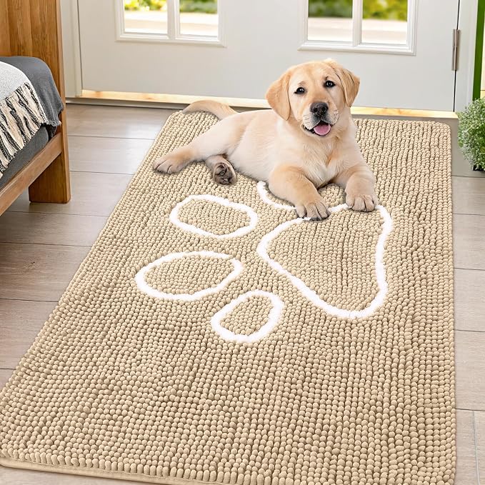Smiry Dog Door Mat for Muddy Paws, Absorbent Dirt Trapper Non Slip Quick Dry Washable Chenille Mat for Mud Dogs, Entry Rug for Indoor and Outdoor (44x32 Inches, Beige and White)