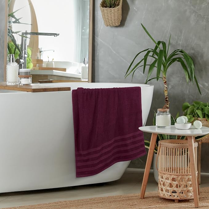 Utopia Towels 4 Pack Premium Extra Large Bath Towels Set, (30 x 60 Inches) 100% Ring Spun Cotton, Lightweight and Highly Absorbent Quick Drying Towels, Perfect for Daily Use (Burgundy)