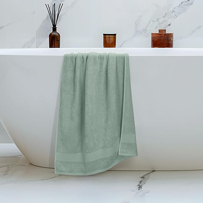 Belizzi Home 4 Pack Bath Towel Set 27x54, 100% Ring Spun Cotton, Ultra Soft Highly Absorbent Machine Washable Hotel Spa Quality Bath Towels for Bathroom, 4 Bath Towels - Jade
