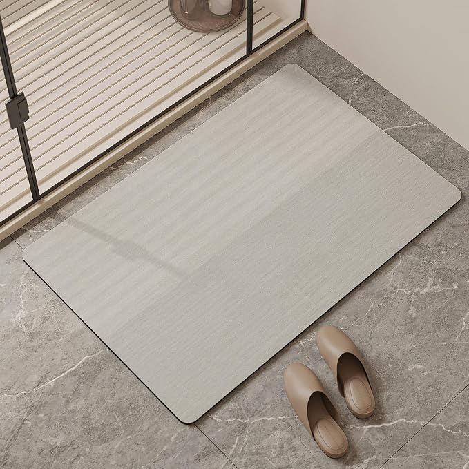 Mecko Bath Mat Rug, Ultra Thin Bathroom Rug -Rubber Non-Slip Quick Dry Absorbent Bath Mat Fit Under Door, Faux Suede Surface Bathroom Floor Mats for Bath, Shower, or Sink (Light Grey,17"x27.5")