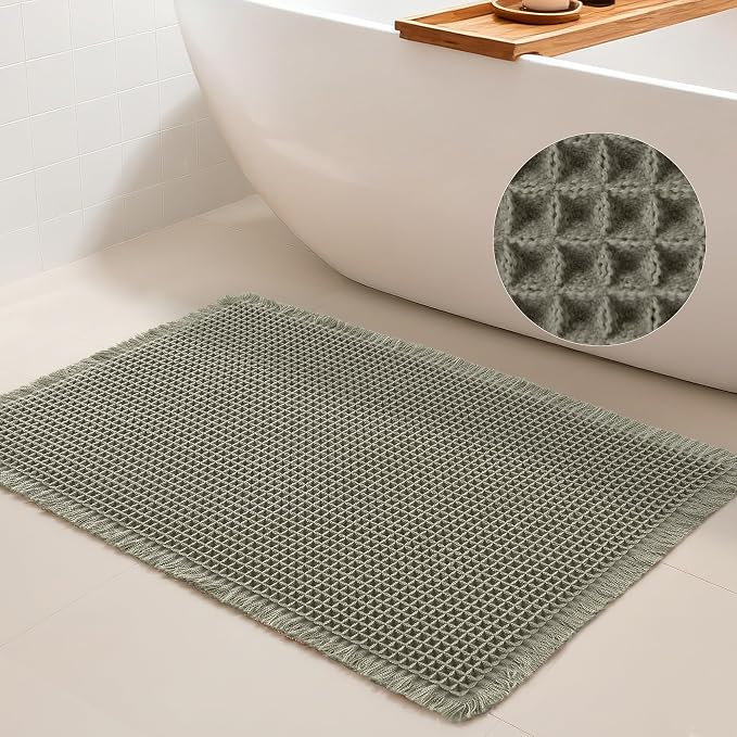 DWCN Olive Green Waffle Bathroom Mat, Boho Bath Rugs Super Absorbent Non Slip Bath Mats for Bathroom Floor, Ultra Soft Farmhouse Shower Mats for Tub and Shower, 20 x 32 Inch