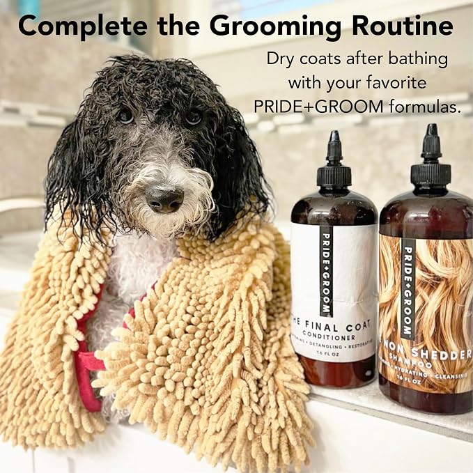 PRIDE AND GROOM The Towel – Thick, Soft, Super Absorbent Microfiber Towel for Dogs & Pets that is Quick Drying, Holds 7 Times its Weight in Water and Has Dual Pockets for Your Hands